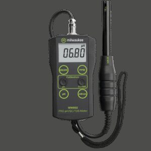 Milwaukee Milwaukee MW802 PRO 3-in-1 - pH / EC / TDS Combo meter